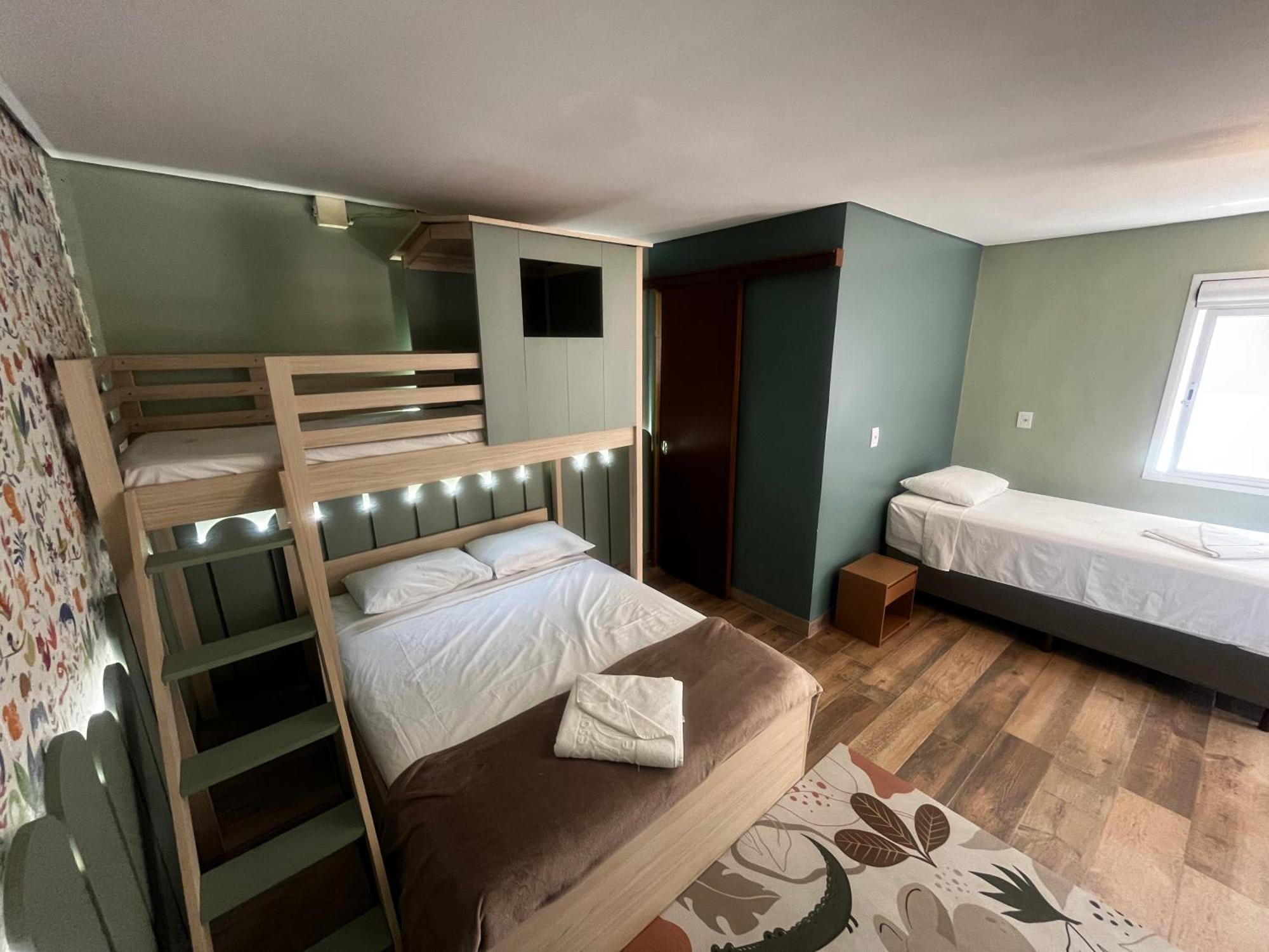 Hotel Morada Del Este Canoas  Bagian luar foto